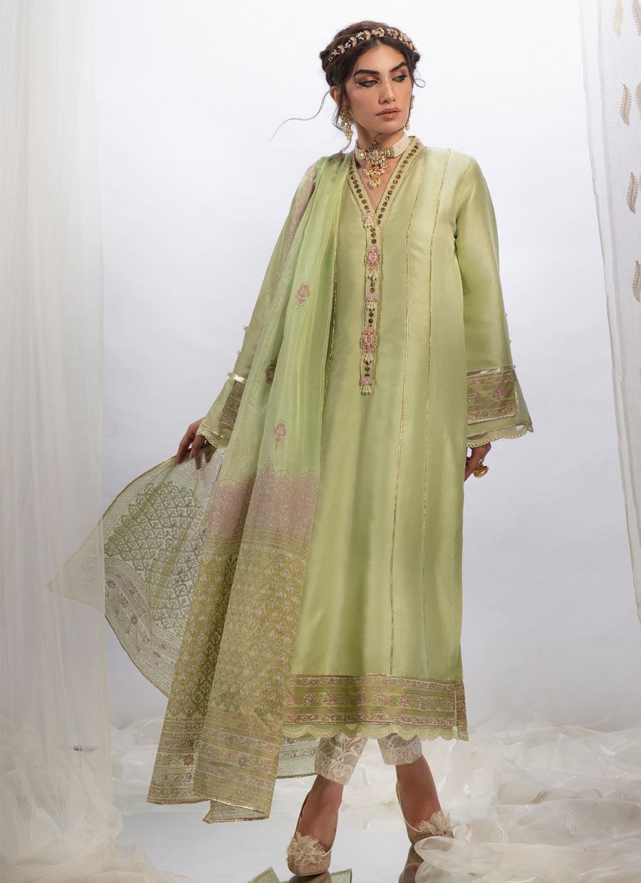 Farah Talib Aziz - Pista Perfect