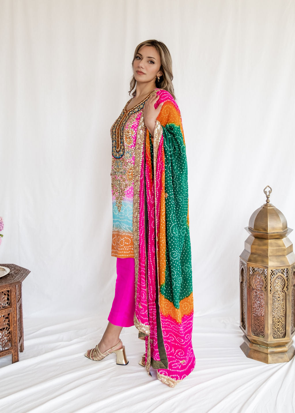 Shirin Hassan - Chunri